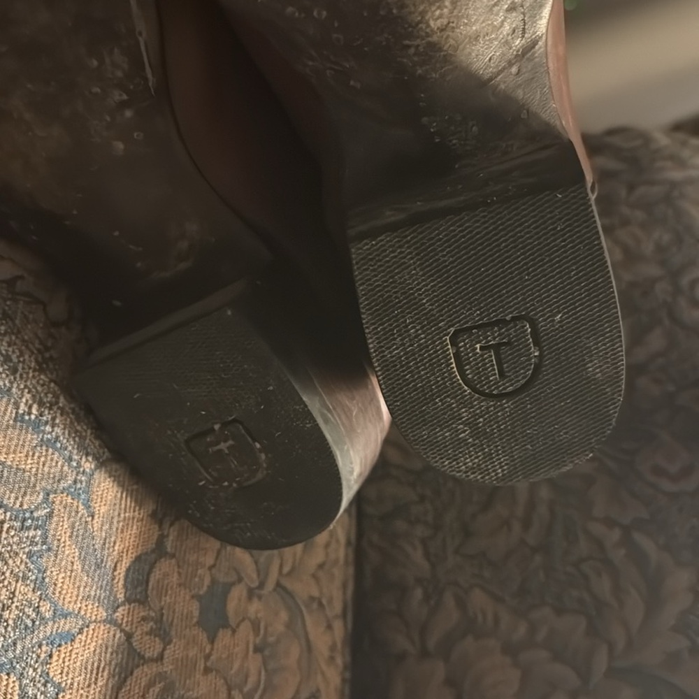 Tecovas HAZELNUT Brown and  Accessories - Picture 7 of 12
